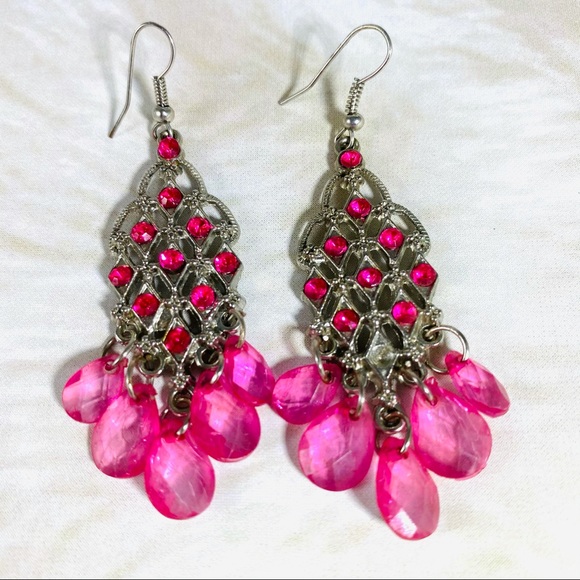 Vintage hot pink sparkling dangle gypsy earrings - Picture 5 of 7